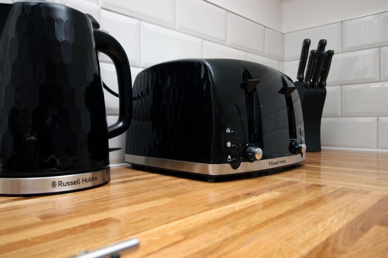No 49 City Apartments, Perfect For Business And Leisure Stays, 10 Min Drive Into City Centre, Easy Access To Local Transport, 1Br And 2Br Available, Free Parking Cardiff Exterior photo