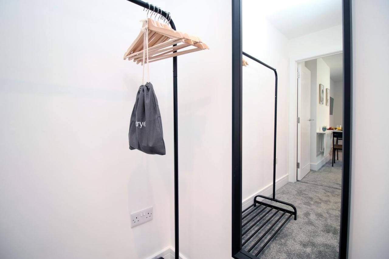 No 49 City Apartments, Perfect For Business And Leisure Stays, 10 Min Drive Into City Centre, Easy Access To Local Transport, 1Br And 2Br Available, Free Parking Cardiff Exterior photo