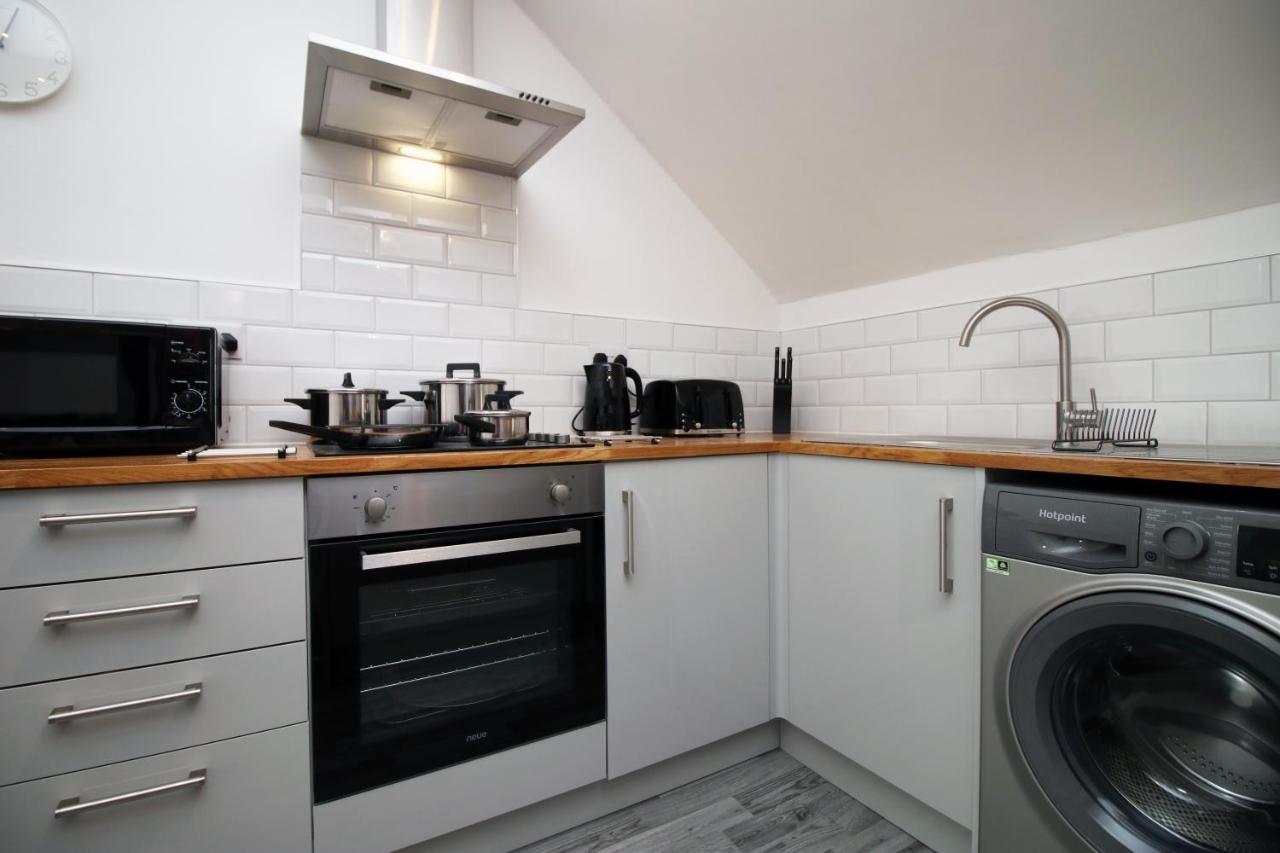 No 49 City Apartments, Perfect For Business And Leisure Stays, 10 Min Drive Into City Centre, Easy Access To Local Transport, 1Br And 2Br Available, Free Parking Cardiff Exterior photo