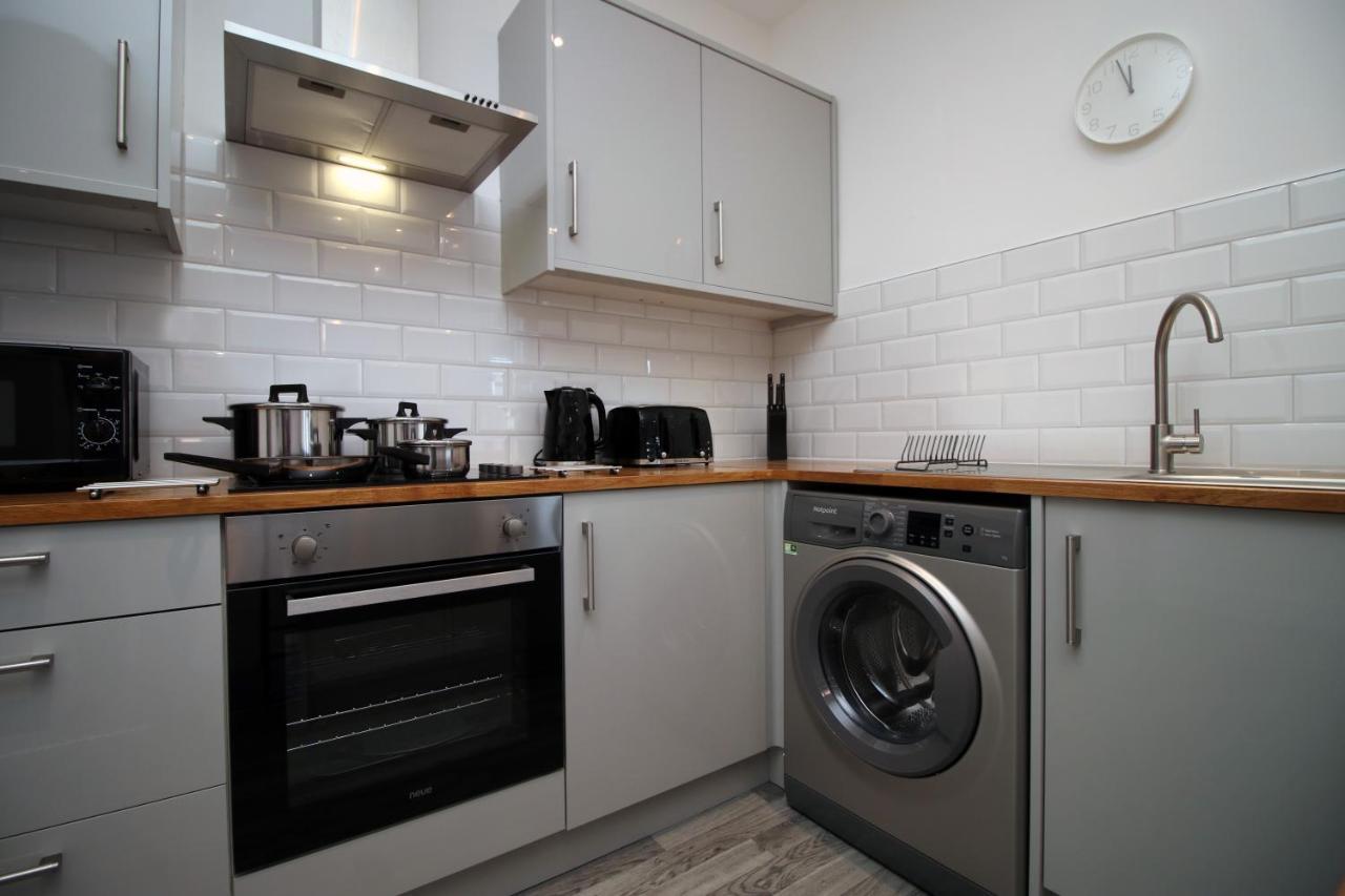 No 49 City Apartments, Perfect For Business And Leisure Stays, 10 Min Drive Into City Centre, Easy Access To Local Transport, 1Br And 2Br Available, Free Parking Cardiff Exterior photo