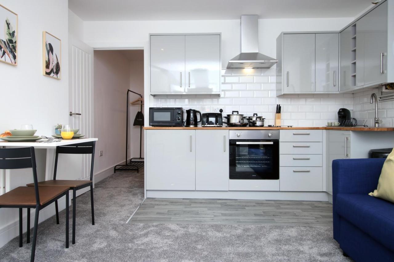No 49 City Apartments, Perfect For Business And Leisure Stays, 10 Min Drive Into City Centre, Easy Access To Local Transport, 1Br And 2Br Available, Free Parking Cardiff Exterior photo